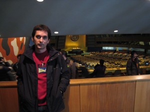 La Asamble General de las Naciones Unidas. Estas mesas tienen muchas historias que contar.